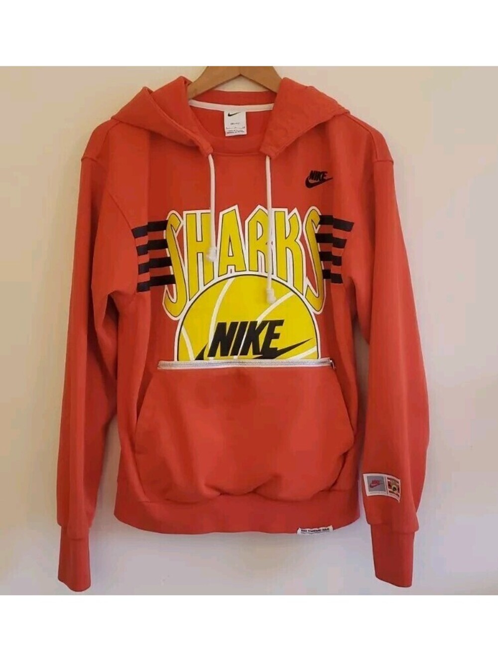 VTG Nike Basketball Sharks Hoodie Mens S Standard Issue Dri-Fit Kangaroo Pocket